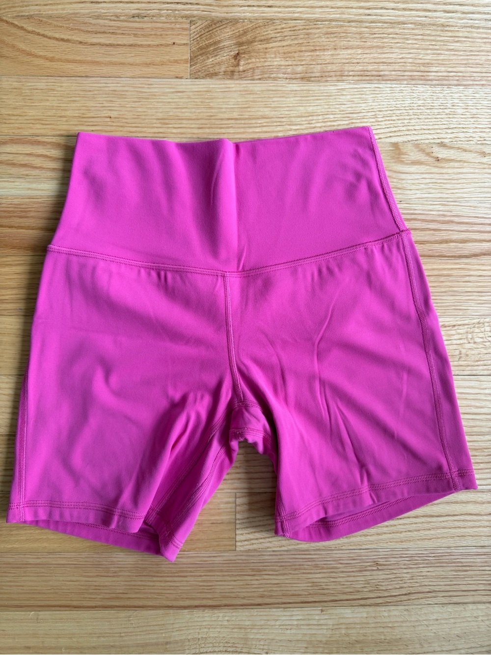Lululemon sonic pink align shorts 6”